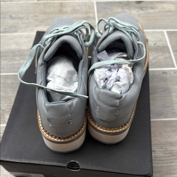 Chic Gray Leather Sneakers with Platform Shu Shop - Picture 4 of 9